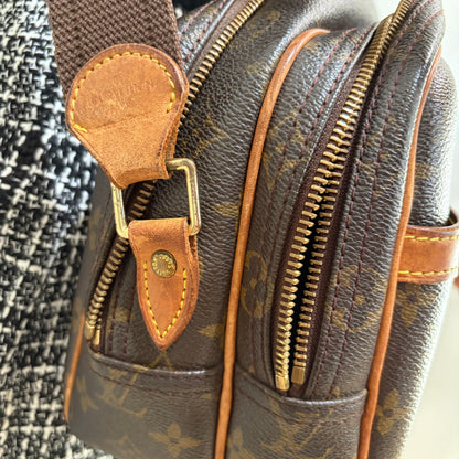 #8255 LOUIS VUITTON Reporter PM (Cig Odor)