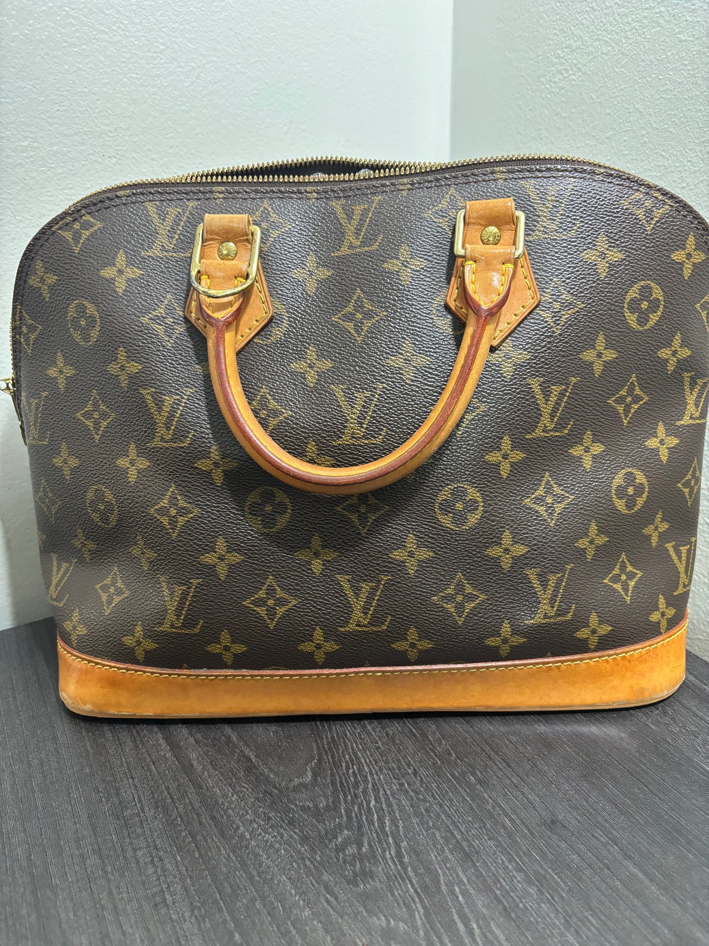 #234 LOUIS VUITTON Alma