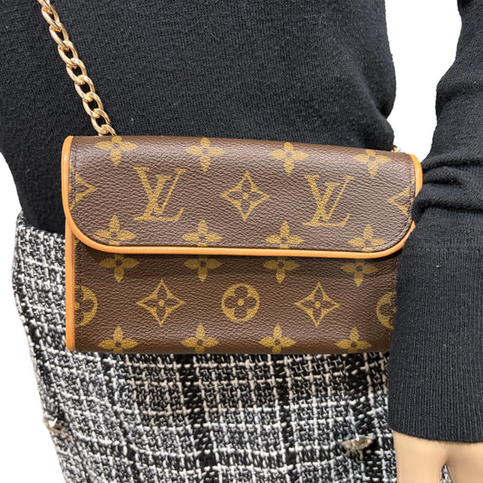 #8246 LOUIS VUITTON Monogram Florentine with Removable Chain