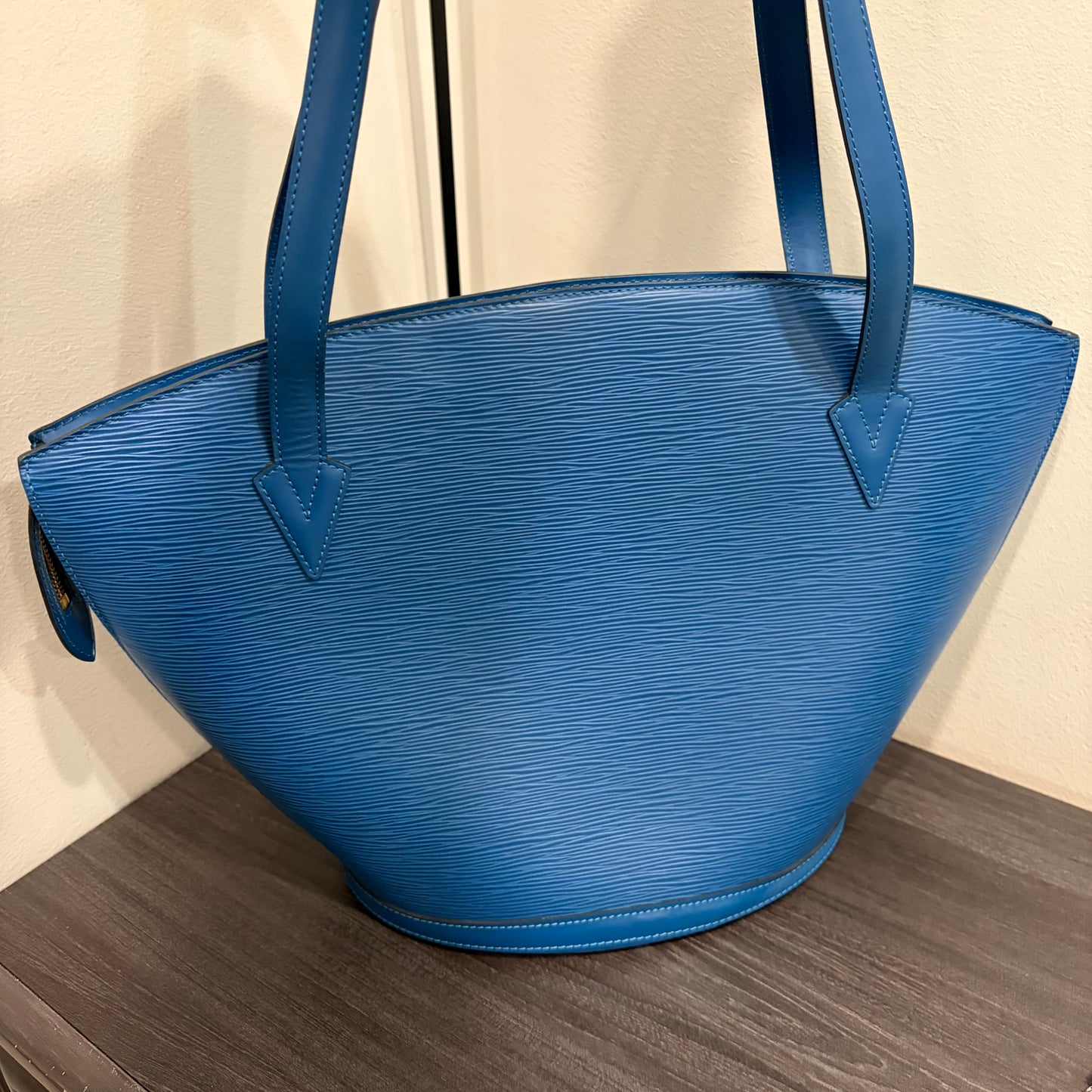 #8248 LOUIS VUITTON Epi Leather St Jacques GM