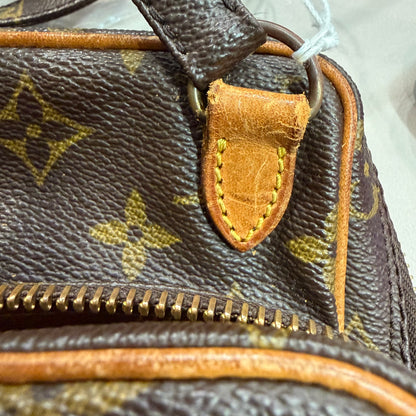8910 LOUIS VUITTON Monogram Amazone PM Crossbody
