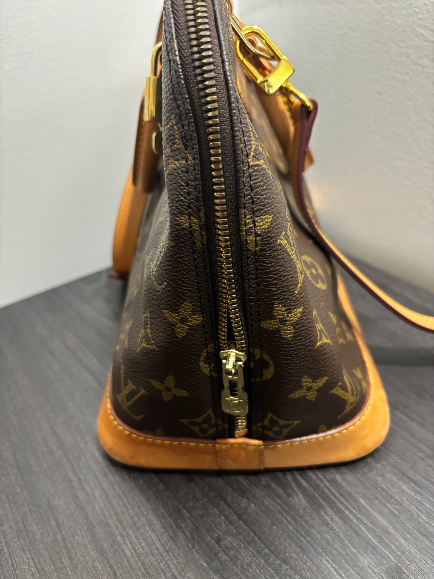 CLEARANCE #231 LOUIS VUITTON Alma