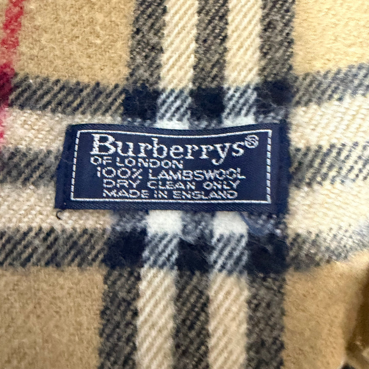 #114 BURBERRY Scarf