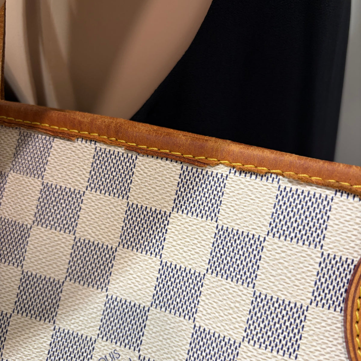 LOUIS VUITTON Damier Azur Neverfull MM