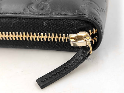 #3233 GUCCI Black Zip Wallet