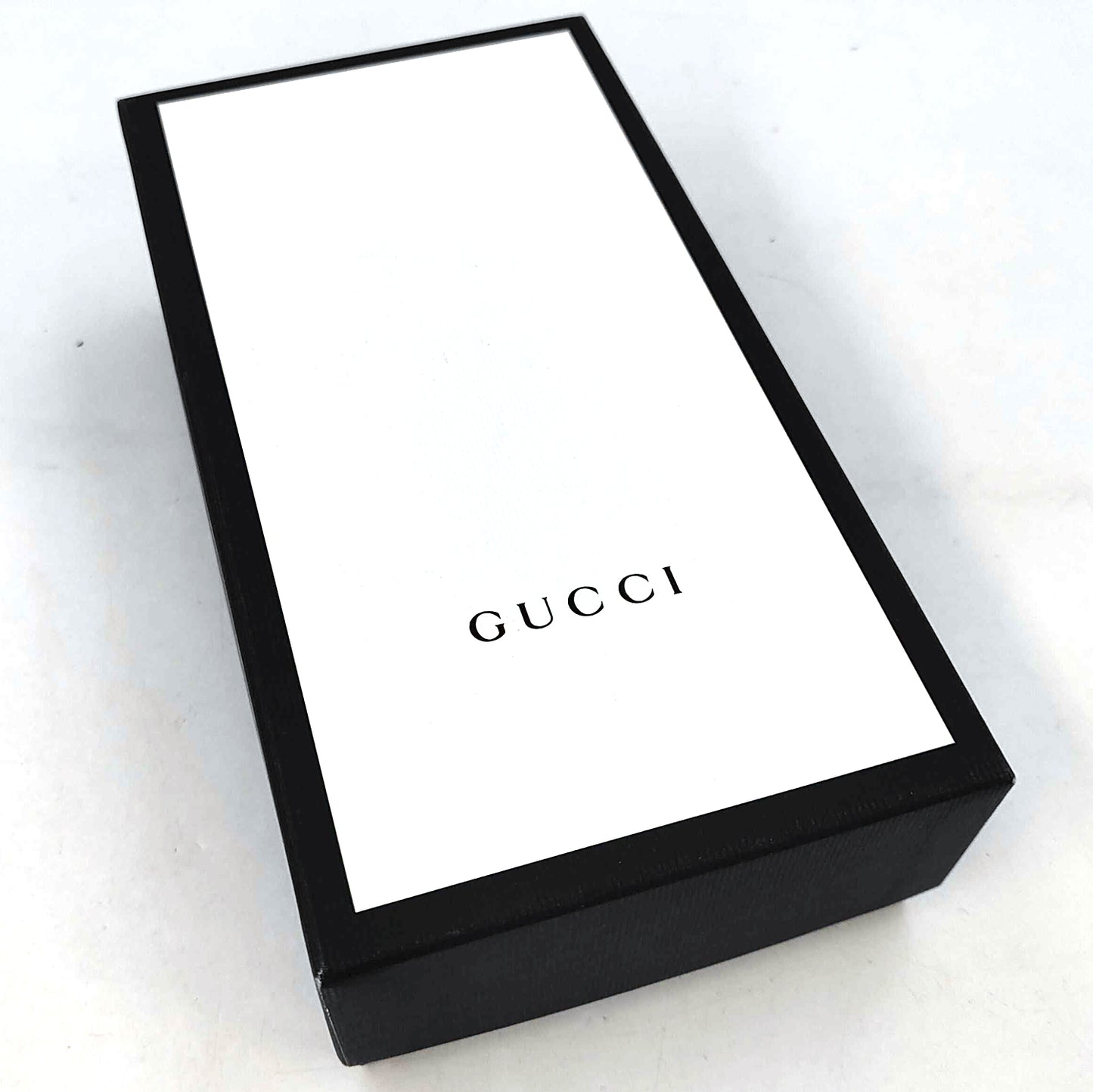 #3233 GUCCI Black Zip Wallet