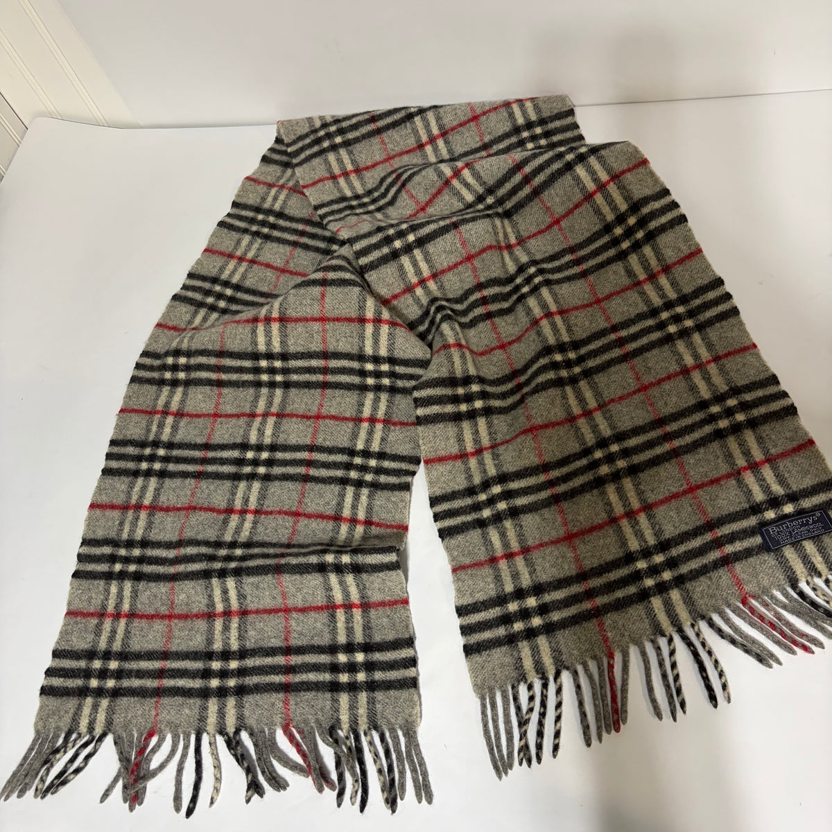 #115 BURBERRY Scarf