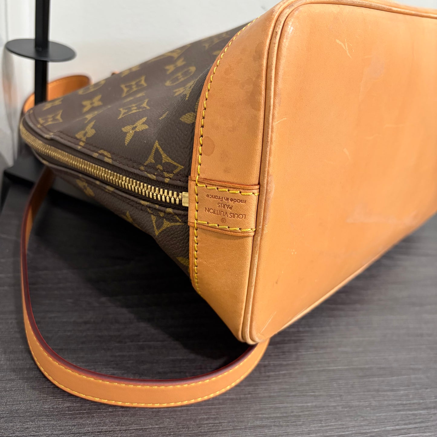 #8217 LOUIS VUITTON Alma PM