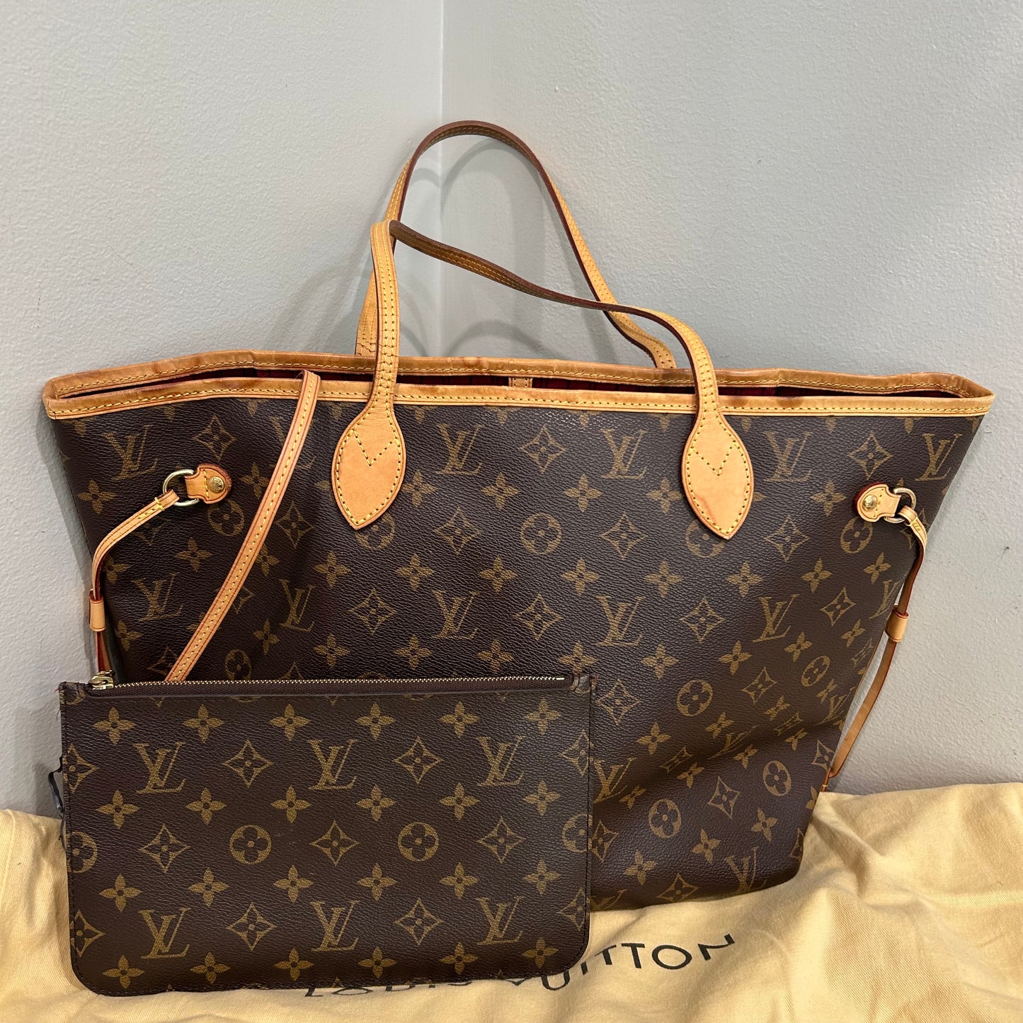 CLEARANCE #207 LOUIS VUITTON Neverfull MM w/ Pouch