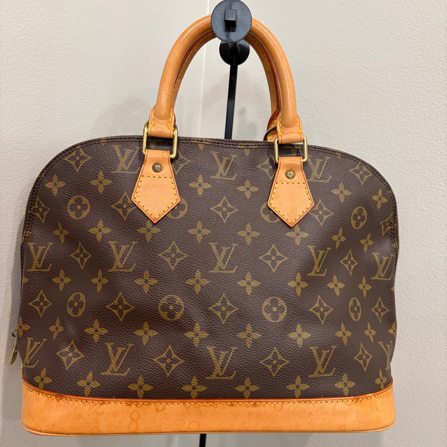 #1110 LOUIS VUITTON Alma PM