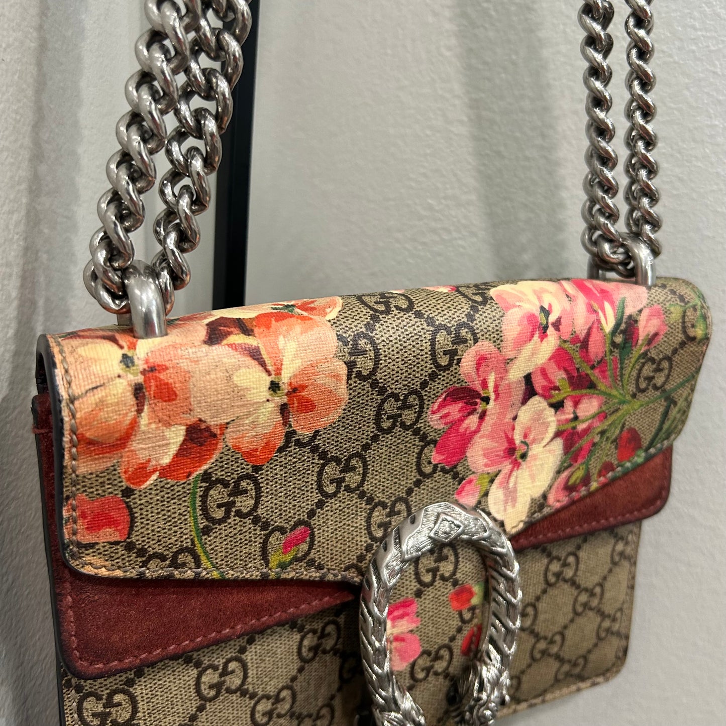 1081 GUCCI Blooms Dionysus Mini MSRP $2700