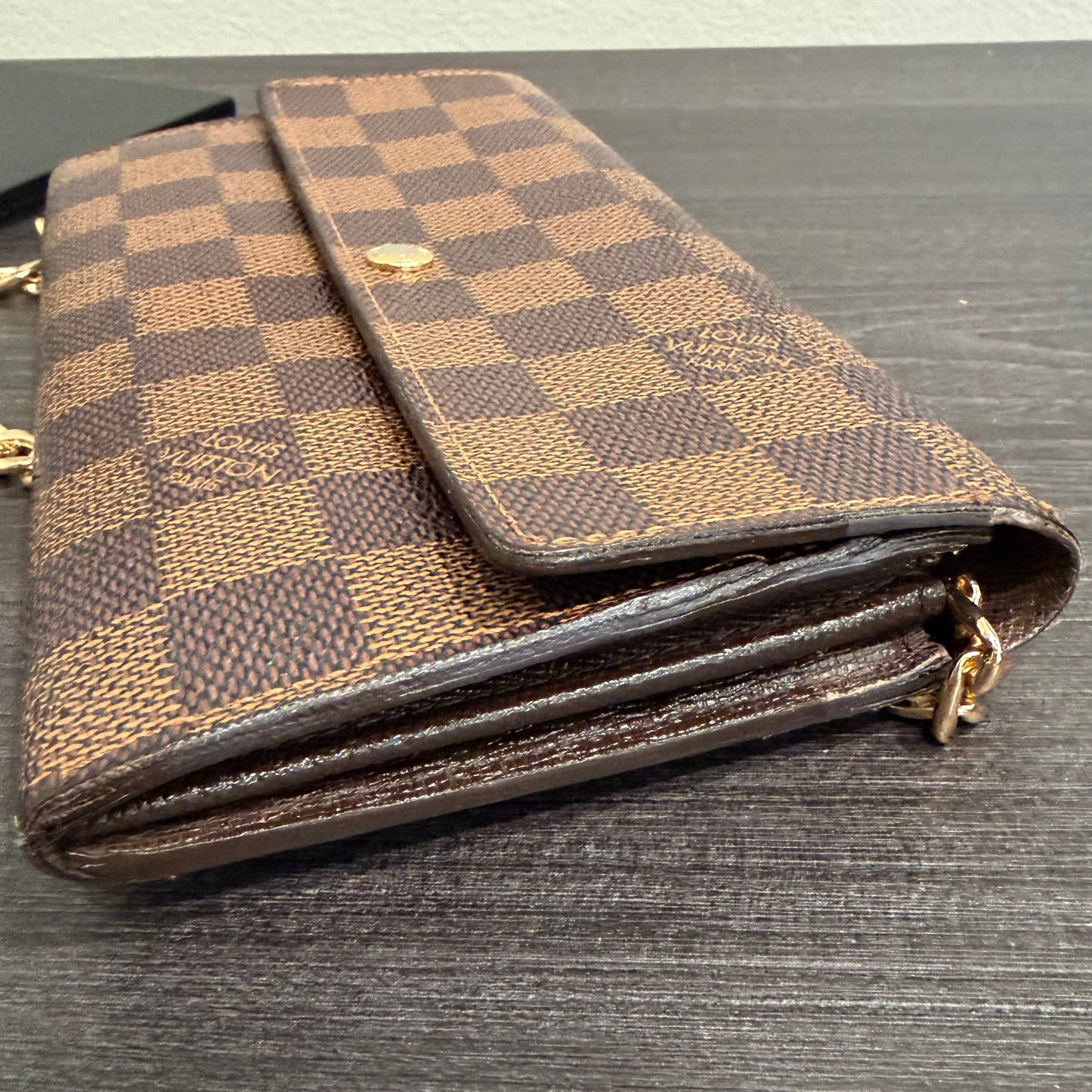 8855 LOUIS VUITTON Damier Ebene Sarah Wallet