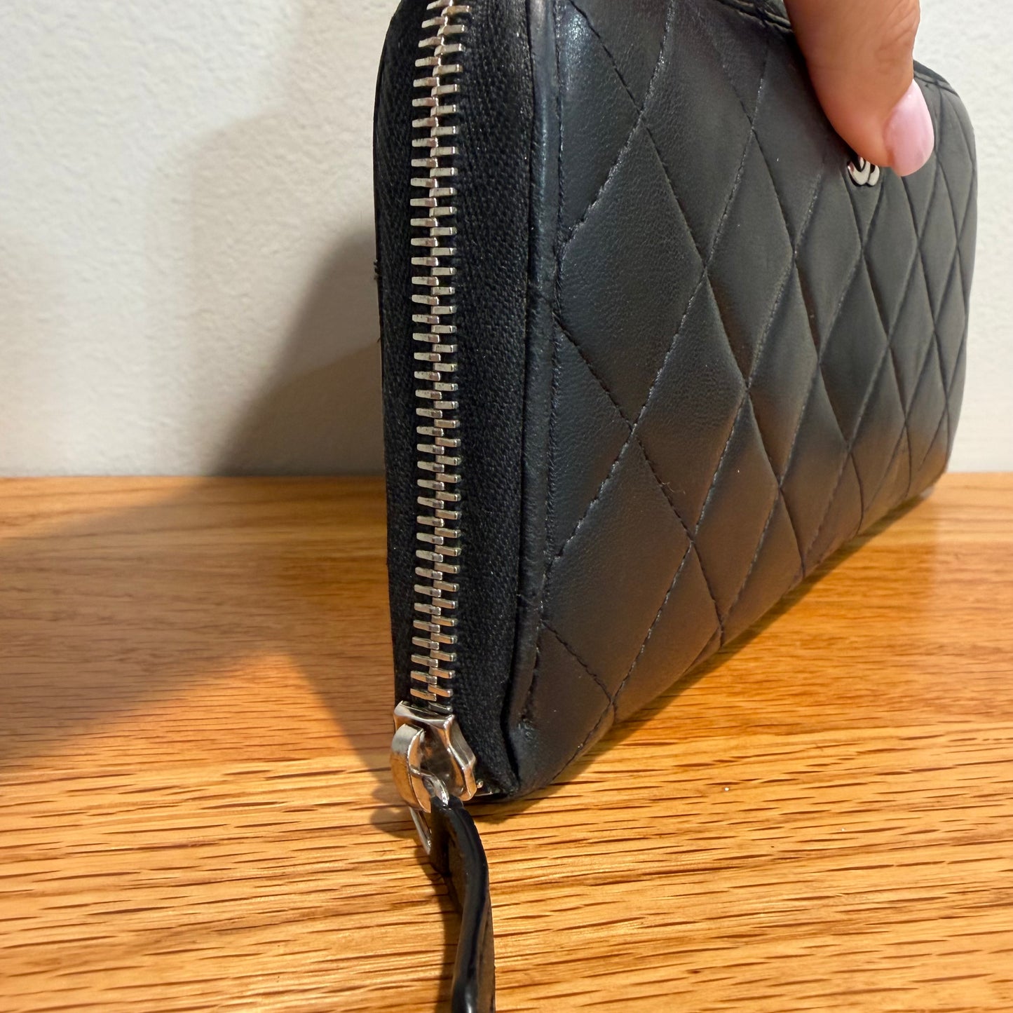 #3218 CHANEL Black Quilted Zip Wallet