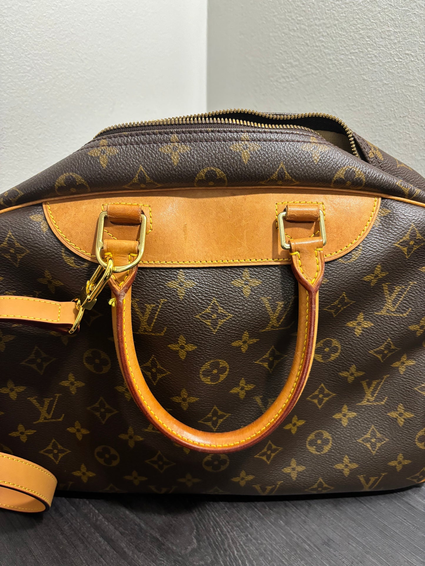 #223 LOUIS VUITTON Deauville
