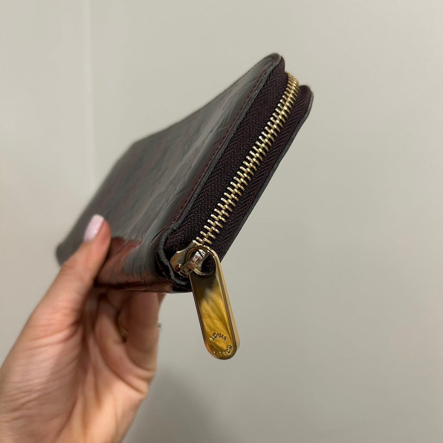 SOLD! Louis Vuitton Vernis Zip Wallet