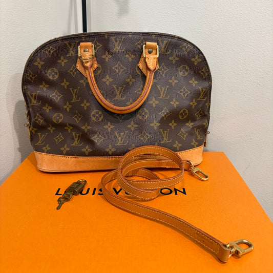 #8250 LOUIS VUITTON Alma PM