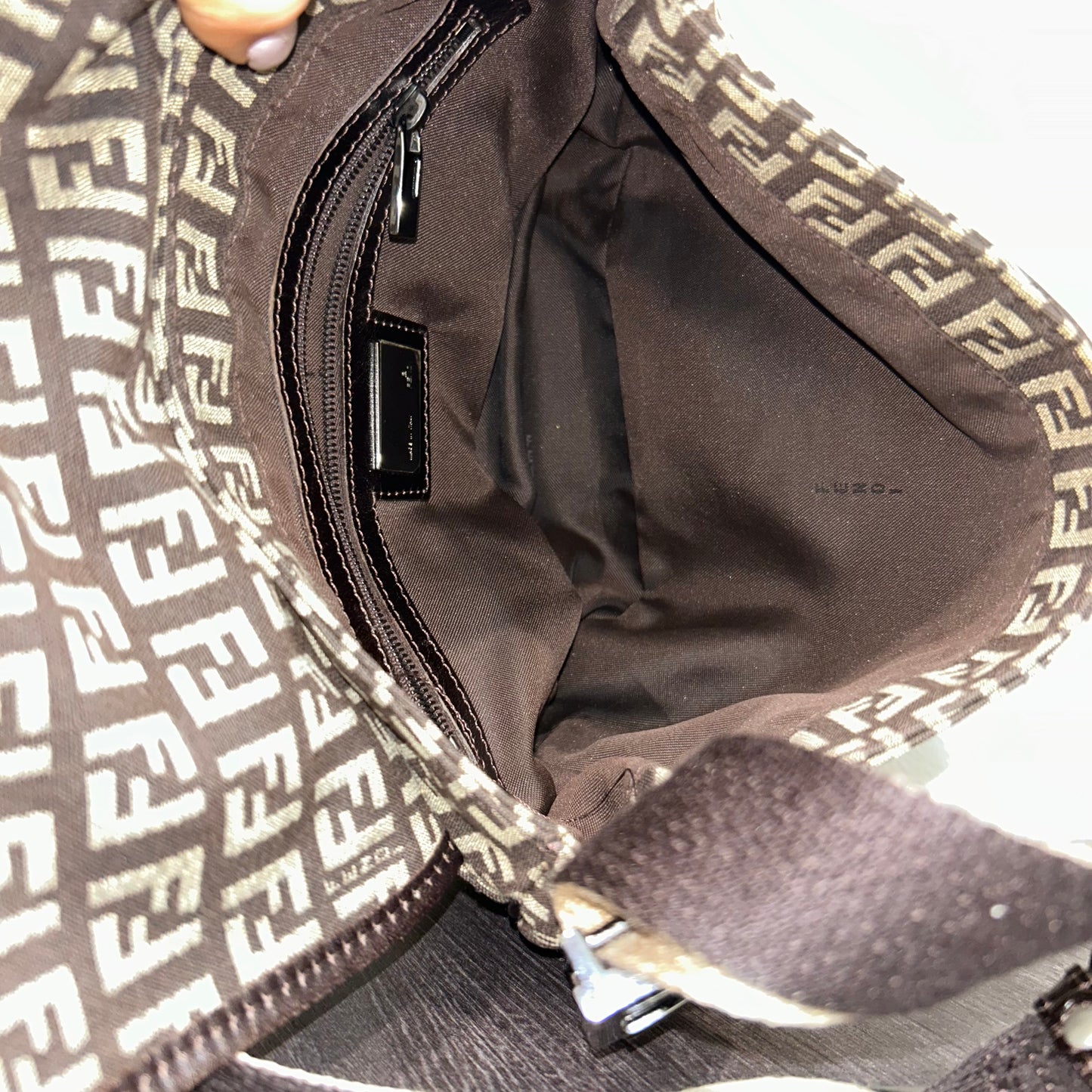 #264 FENDI Crossbody