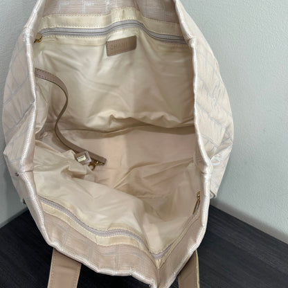 1012 CHANEL Travel Ligne Tote Neutral