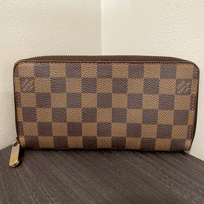 SOLD! Louis Vuitton Damier Wallet