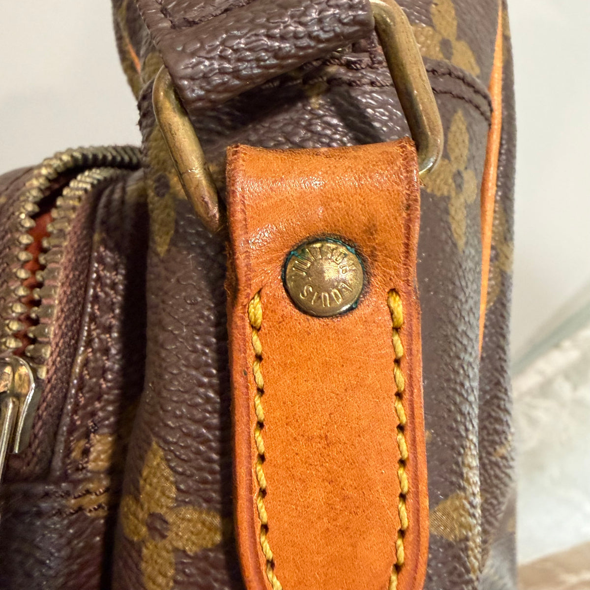 #108 LOUIS VUITTON Nile Crossbody
