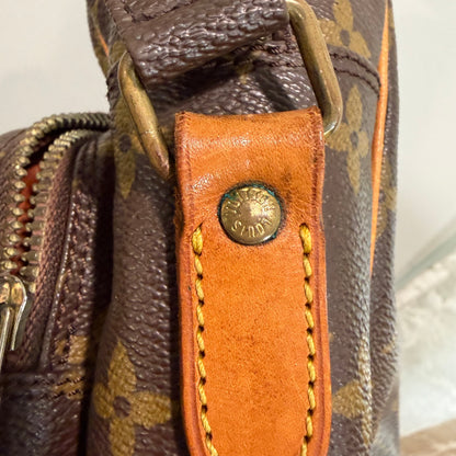 #108 LOUIS VUITTON Nile Crossbody