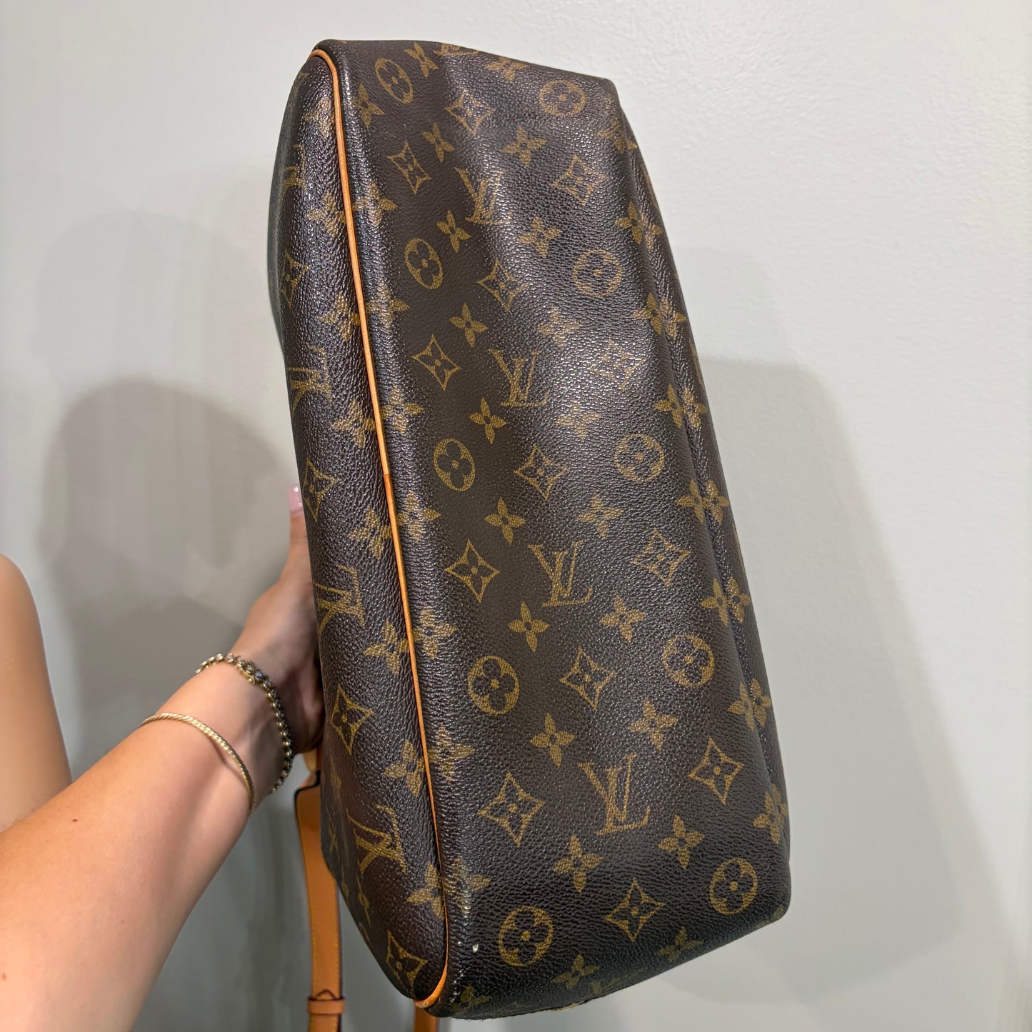 #1116 LOUIS VUITTON Monogram Deauville