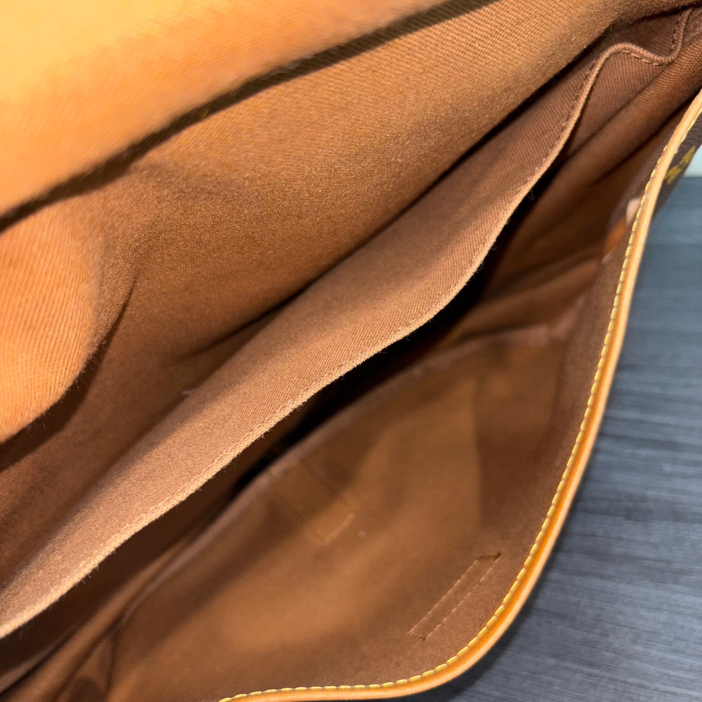 CLEARANCE #355 LOUIS VUITTON Saumur 35