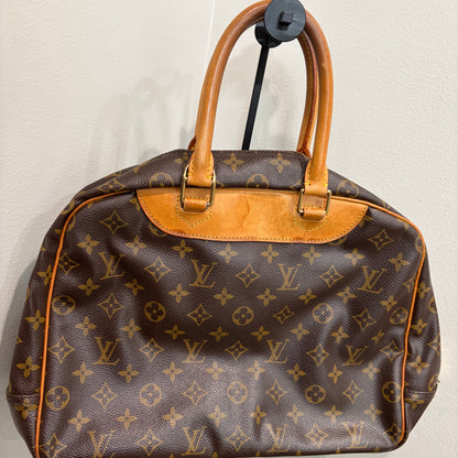 #8254 LOUIS VUITTON Deauville