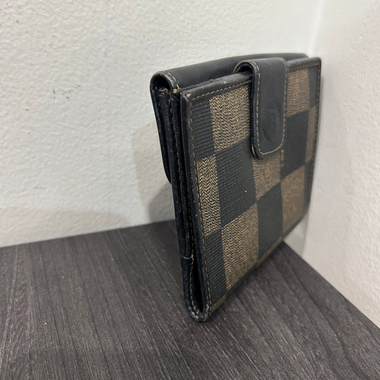 1054 FENDI Wallet