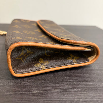 #3212 LOUIS VUITTON Monogram Pochette