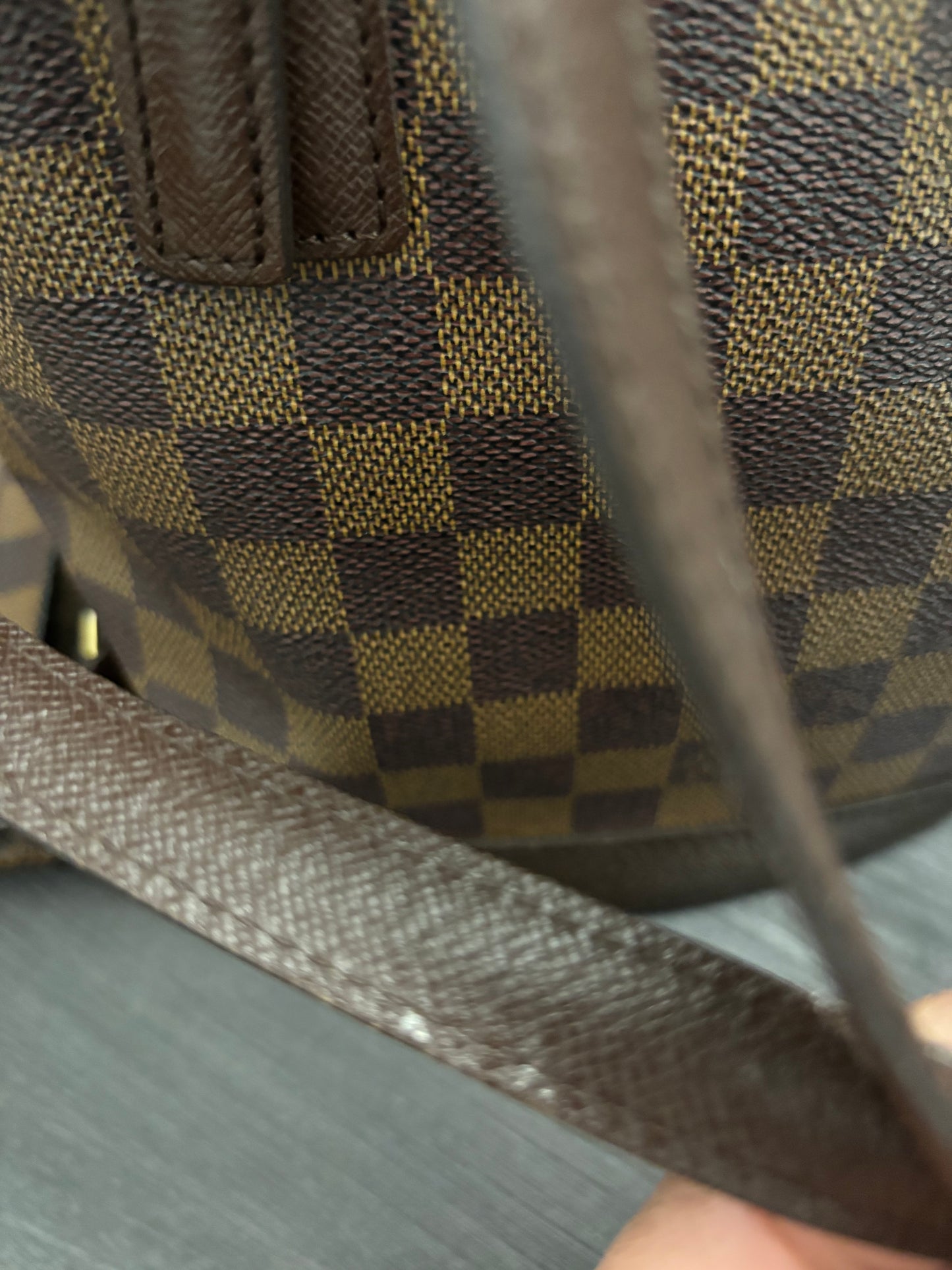 #221 LOUIS VUITTON Bucket PM