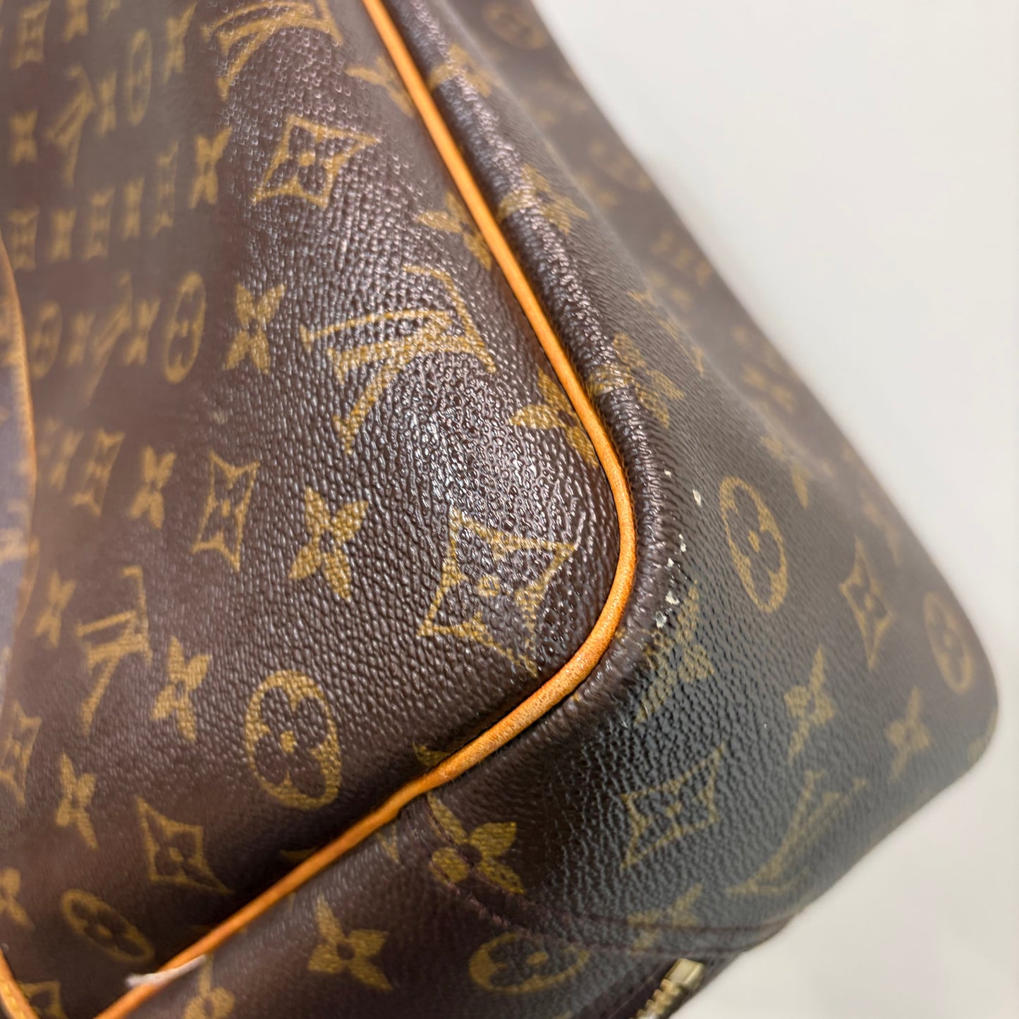 #1116 LOUIS VUITTON Monogram Deauville