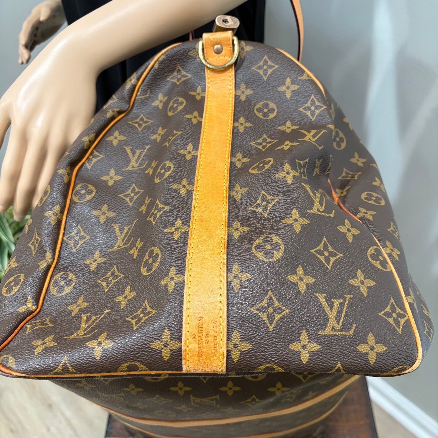 #1114 LOUIS VUITTON Monogram Keepall 60 Bandouliere