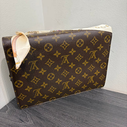#1101-15 LOUIS VUITTON Monogram Monceau 27 with Removable Chain