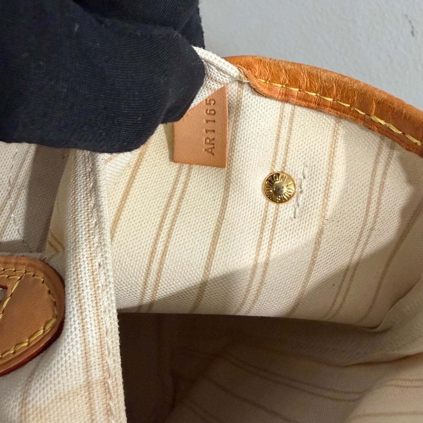 #8239 LOUIS VUITTON Damier Azur Neverfull PM