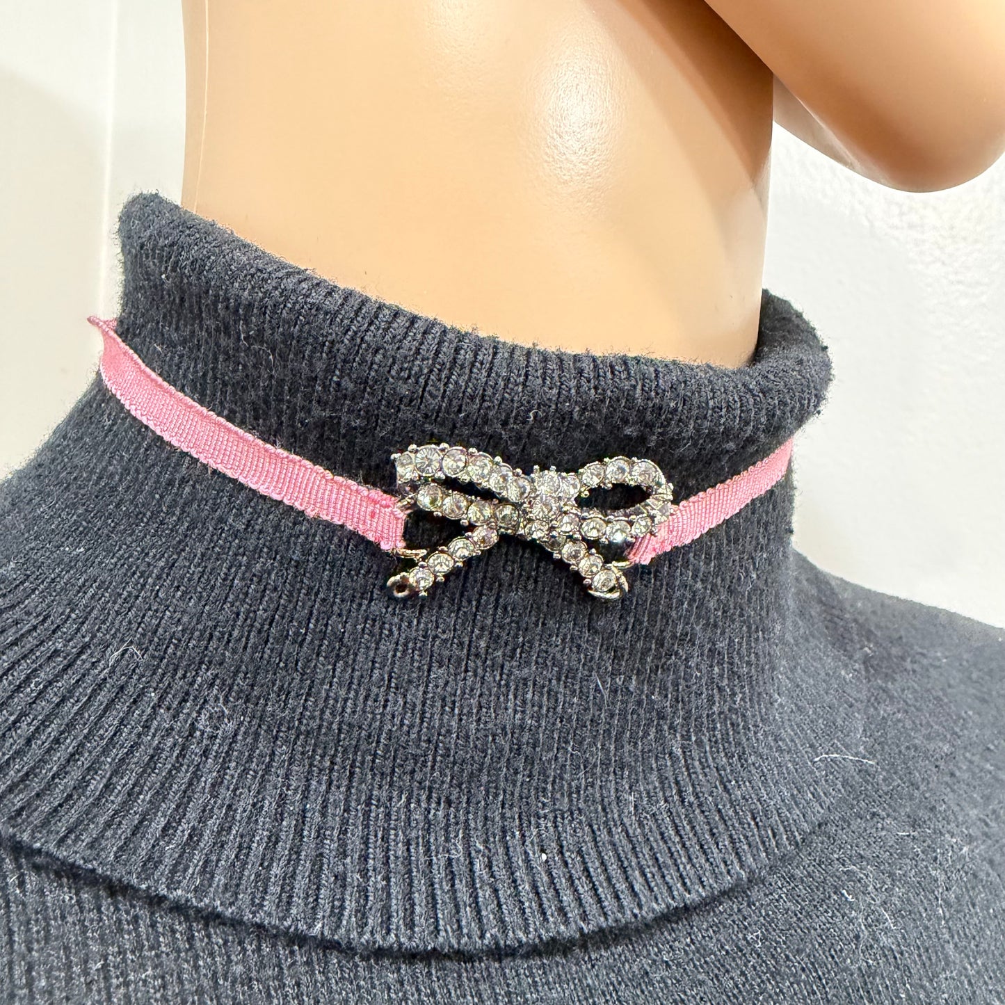 8906 DIOR Set of 2 Choker Necklaces/Double Wrap Bracelets