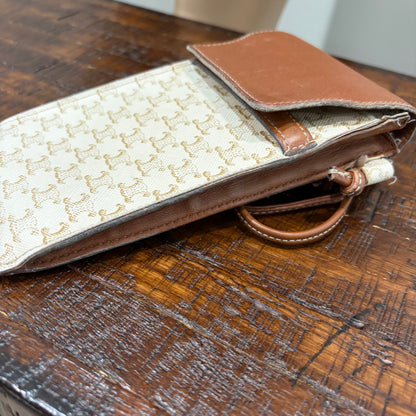 #1119 CELINE Triomphe Phone & Card Crossbody