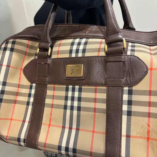 8888 BURBERRY Vintage Travel Bag