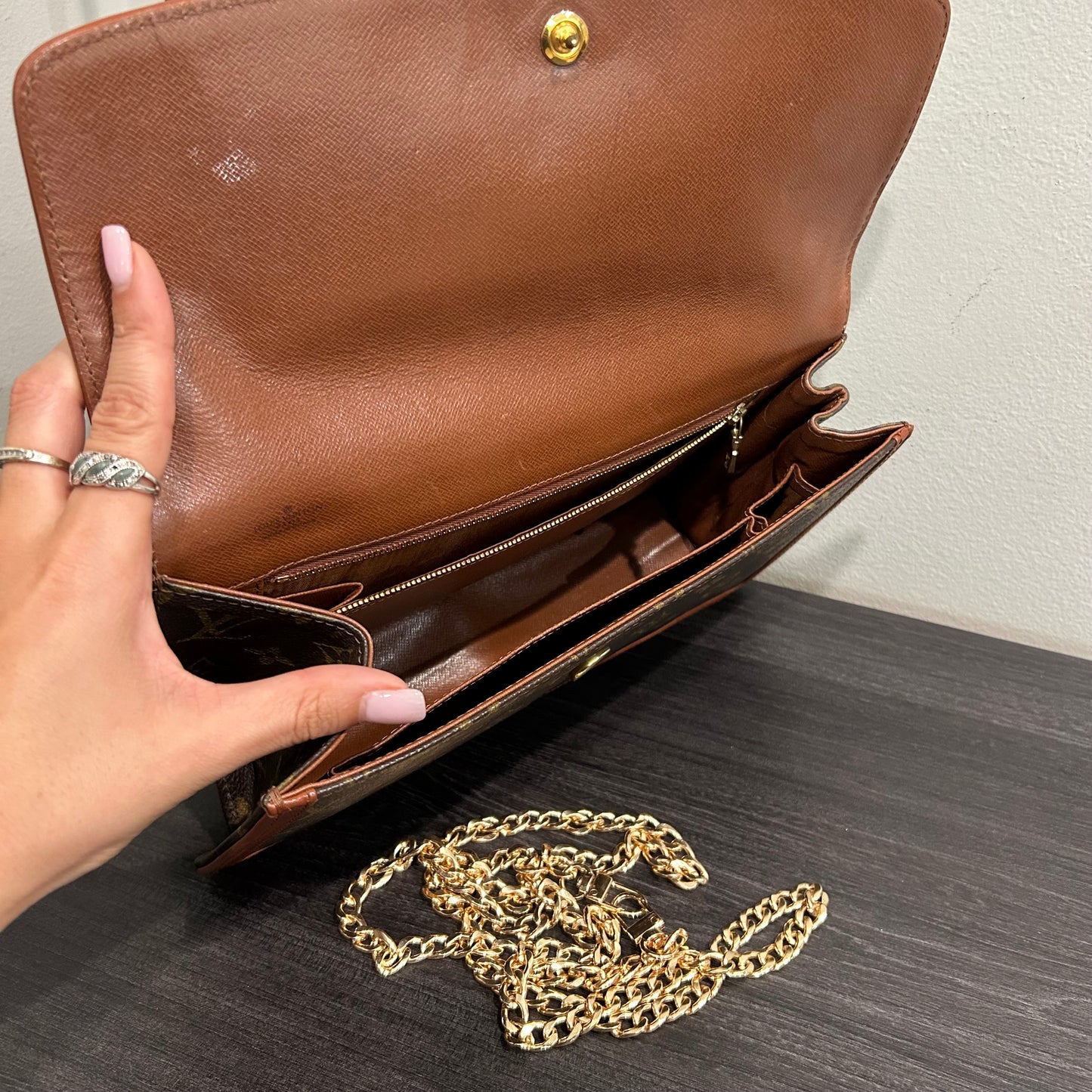 4005 LOUIS VUITTON Pouch