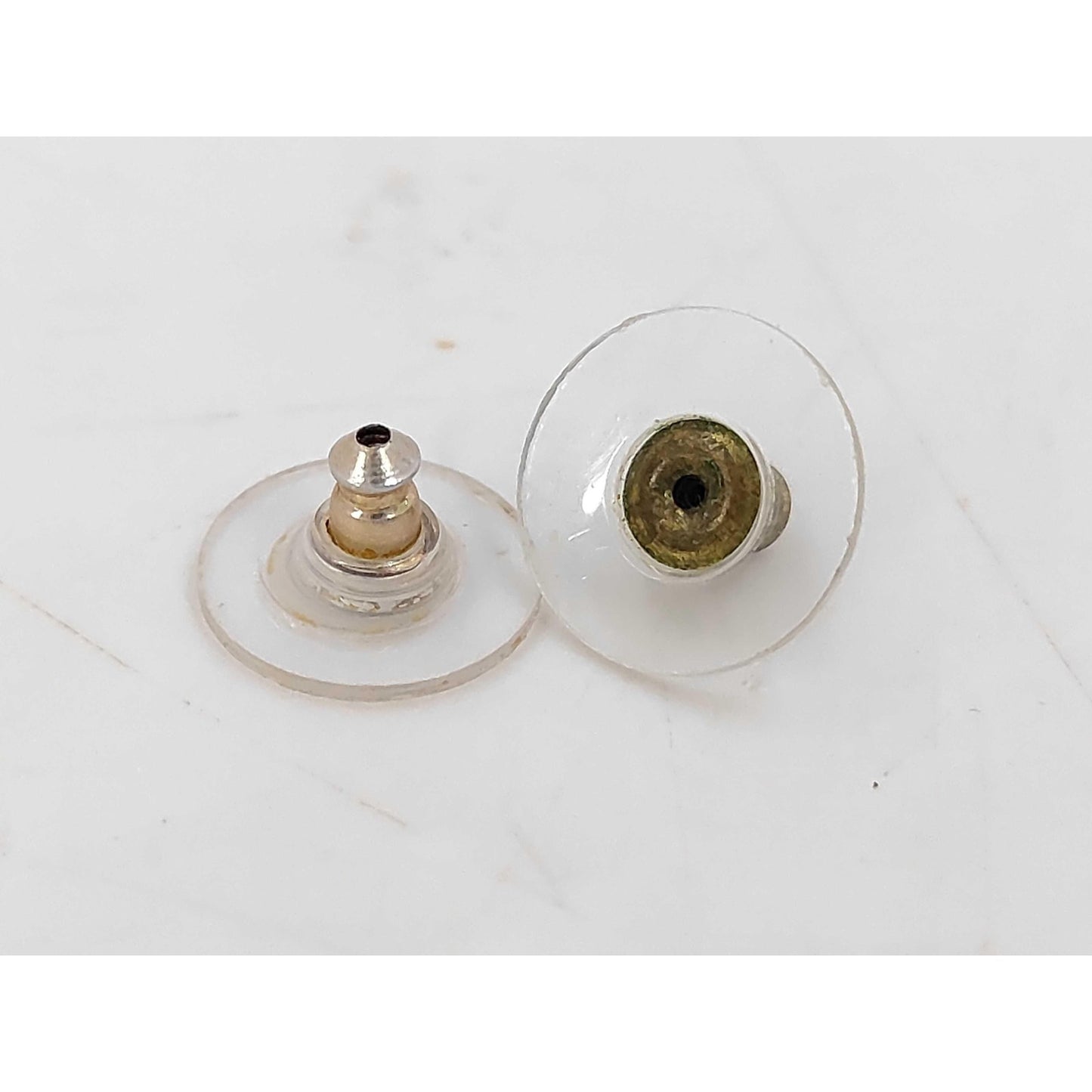 122 CHANEL Earrings