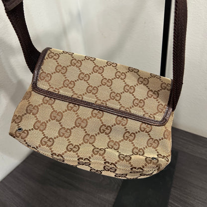1021 GUCCI Waist Bum Bag