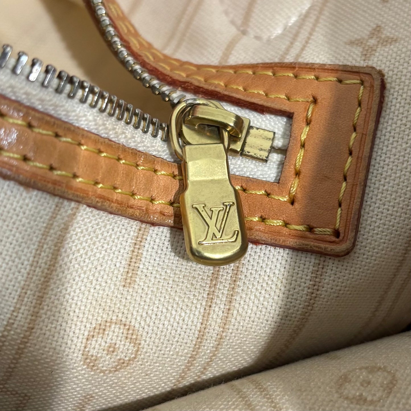 1121 LOUIS VUITTON Azur Damier Neverfull MM