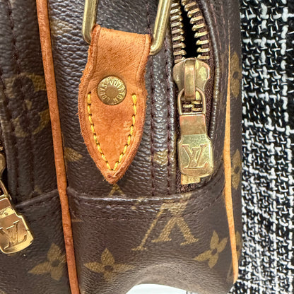 #8255 LOUIS VUITTON Reporter PM (Cig Odor)