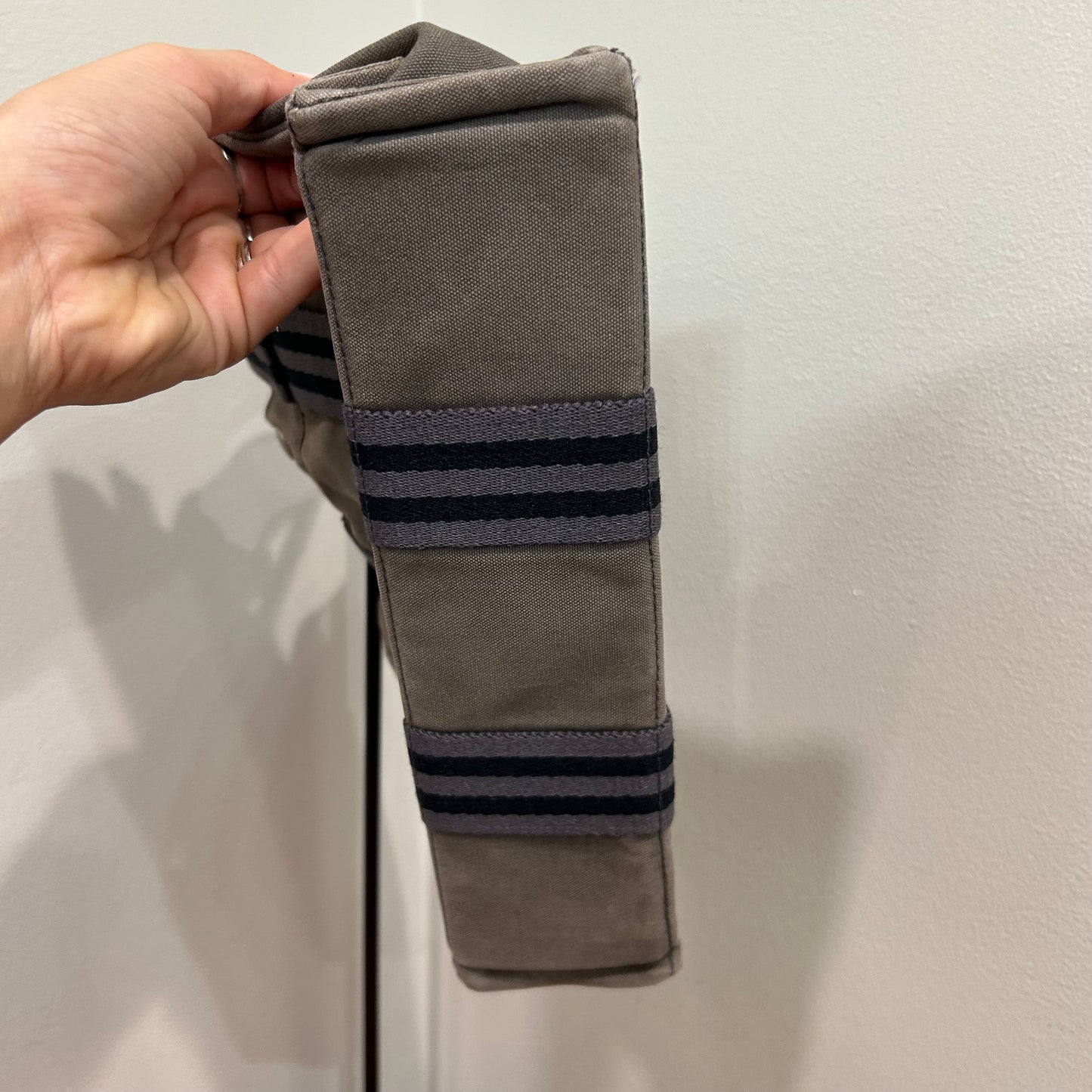 1076 HERMÈS PM Tote Grey