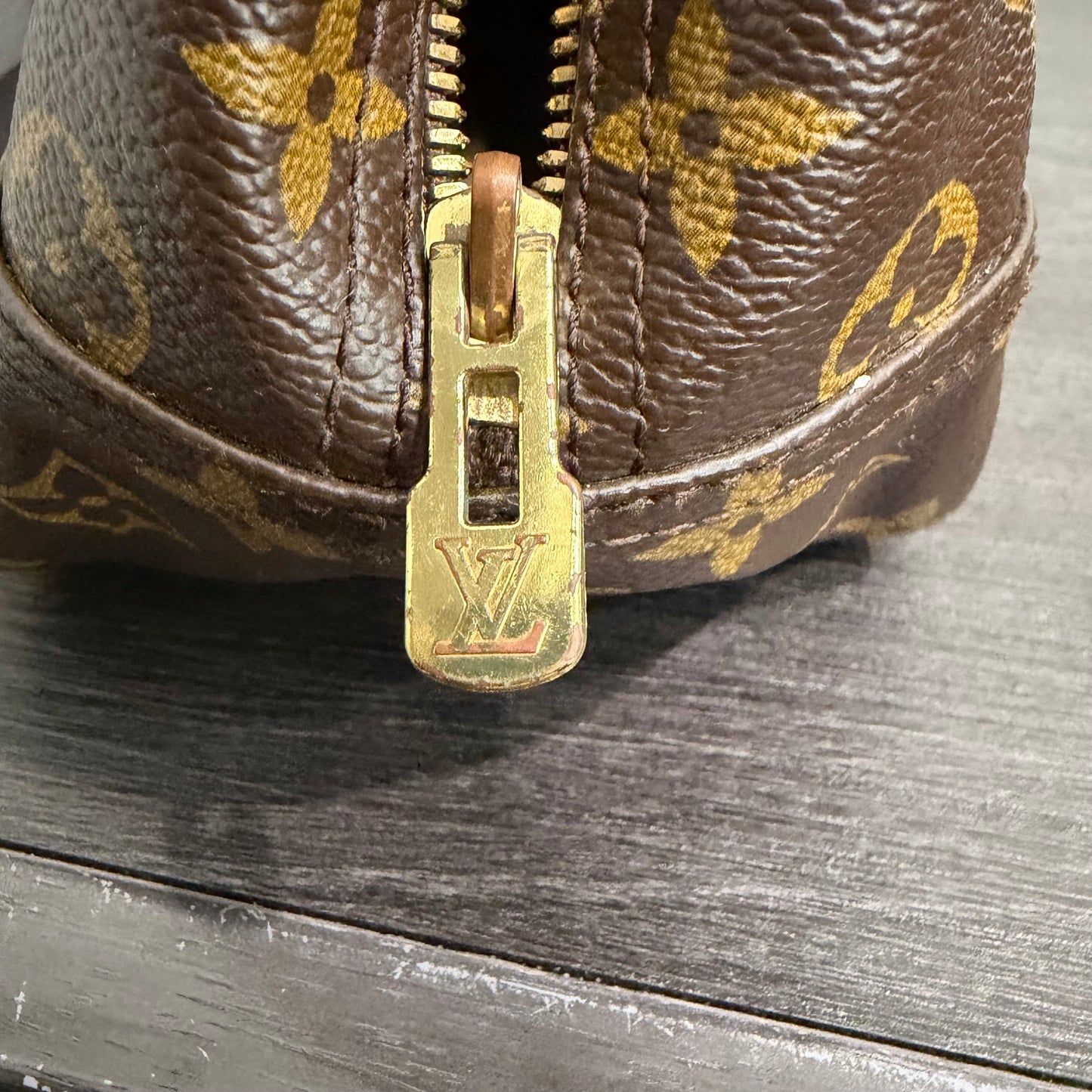 #8254 LOUIS VUITTON Deauville