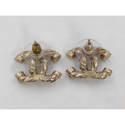 122 CHANEL Earrings
