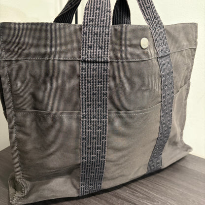 #3220 HERMES TOTE MYSTERY BUNDLE (3 or more items)