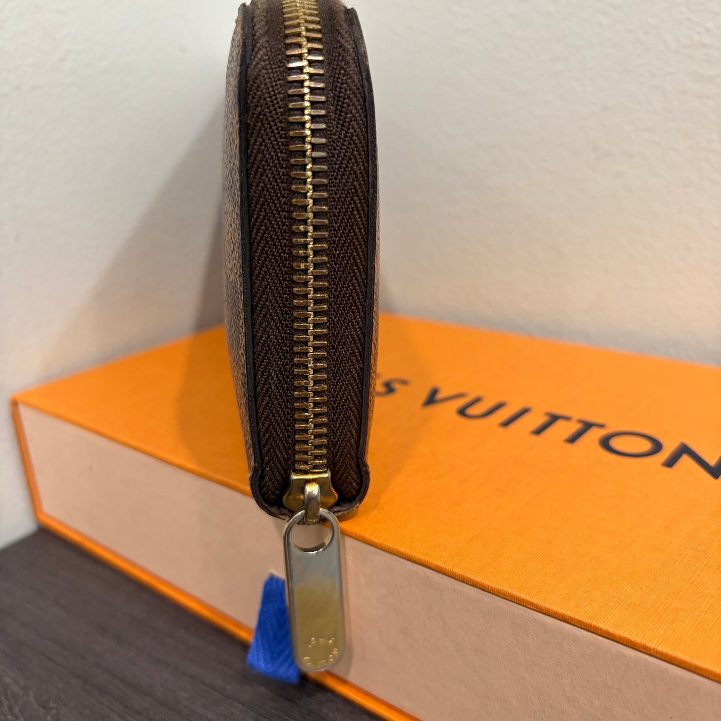 #1101-14 LOUIS VUITTON Damier Ebene Zip Wallet