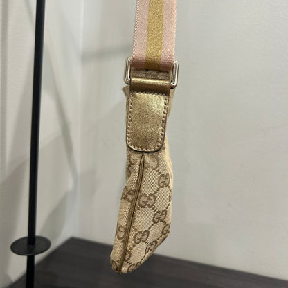 1020 GUCCI Crossbody/Shoulder Bag