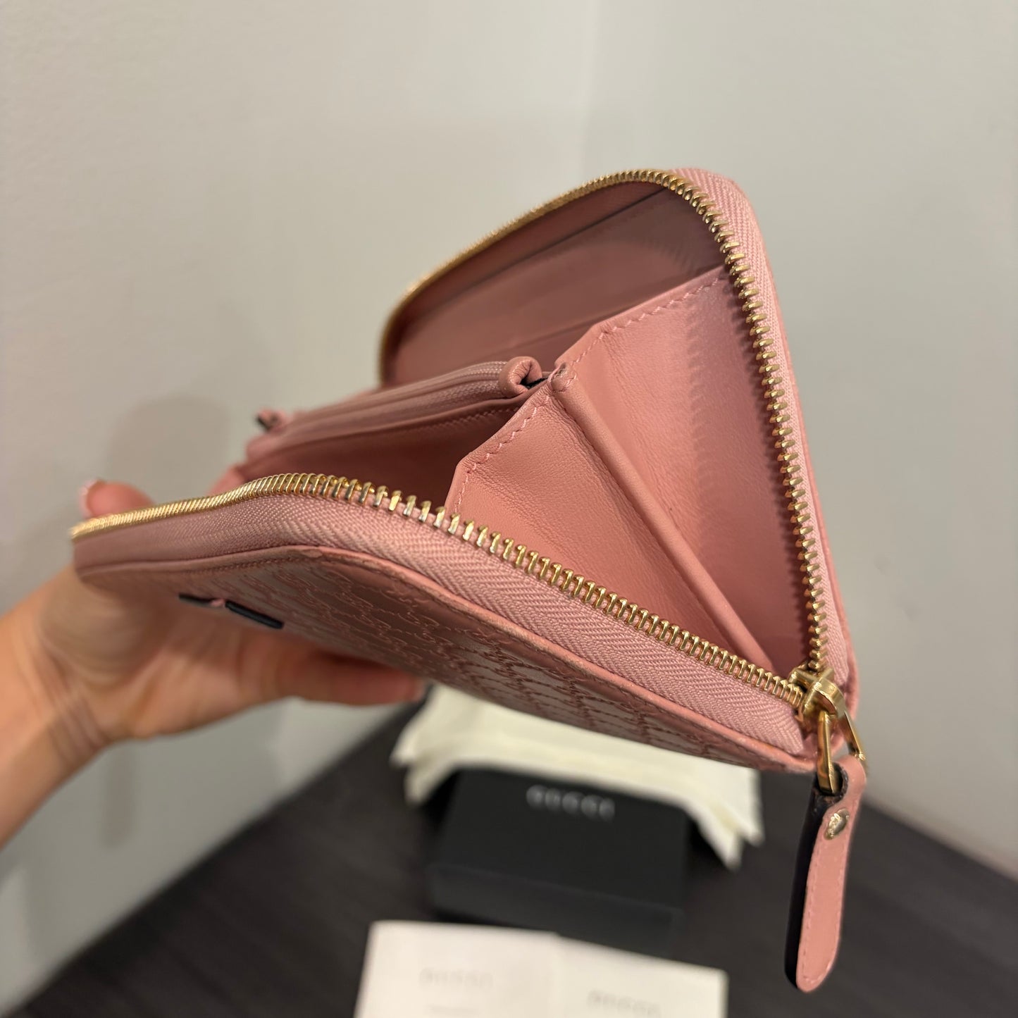 #1101-18 GUCCI Pink Guccissima Zip Wallet